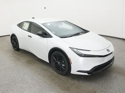 New 2026 Toyota Prius Plug-In Hybrid FWD image 43