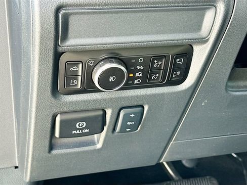 Used 2025 Ford F150 Lariat w/ Equipment Group 501A Mid AWD/4WD image 10