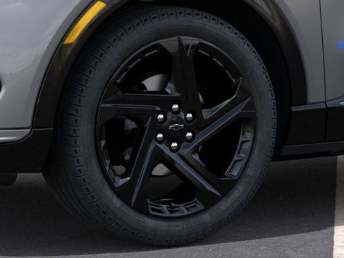 New 2026 Chevrolet Equinox EV RS w/ Convenience Package II FWD image 36