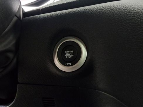 New 2026 Chrysler Pacifica Select image 21