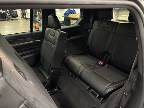 Used 2022 Jeep Grand Cherokee L Overland AWD/4WD image 15