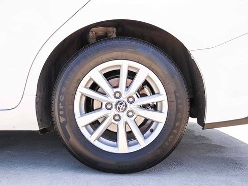Used 2025 Toyota Camry LE FWD image 10