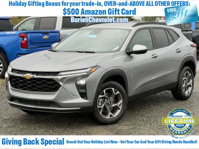 New 2026 Chevrolet Trax LT w/ Driver Confidence Package