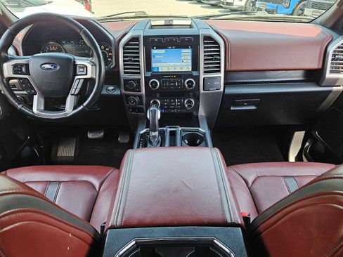 Used 2019 Ford F150 Platinum w/ Equipment Group 701A Luxury image 16