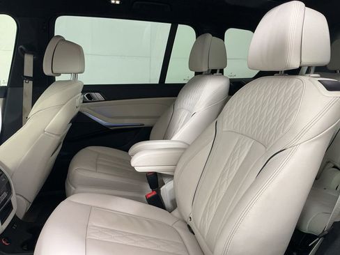 Certified 2024 BMW X7 xDrive40i image 27