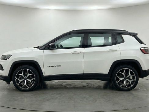 Used 2025 Jeep Compass Limited AWD/4WD image 5
