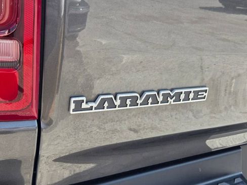 Used 2019 RAM 1500 Laramie w/ Sport Appearance Package AWD/4WD image 7