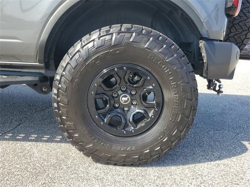 Used 2022 Ford Bronco Wildtrak image 8