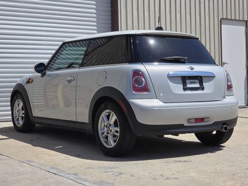 Used 2013 MINI Cooper Hardtop FWD image 3