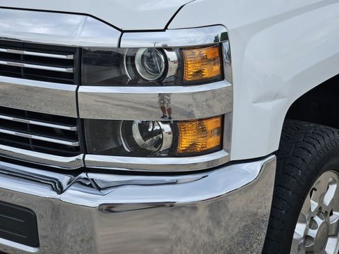 Certified 2018 Chevrolet Silverado 2500 LT AWD/4WD image 11