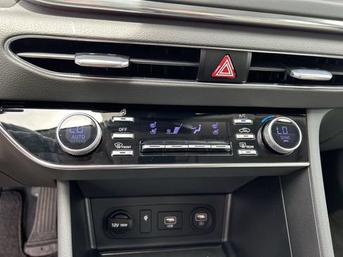 Used 2020 Hyundai Sonata Limited FWD image 28