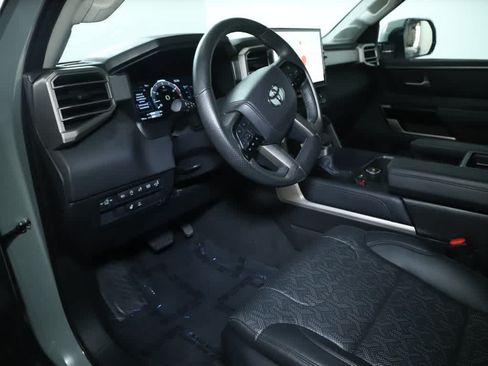 Used 2024 Toyota Tundra Limited AWD/4WD image 18