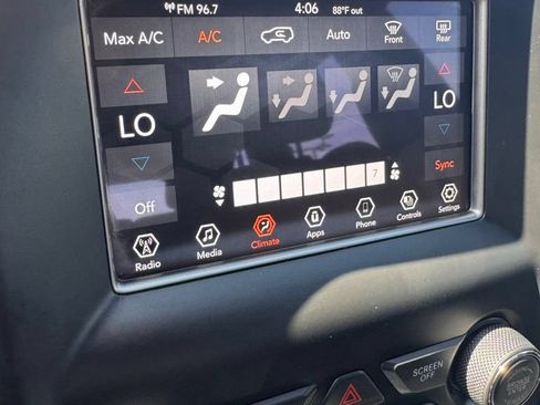 Used 2021 Jeep Grand Cherokee Laredo AWD/4WD image 19