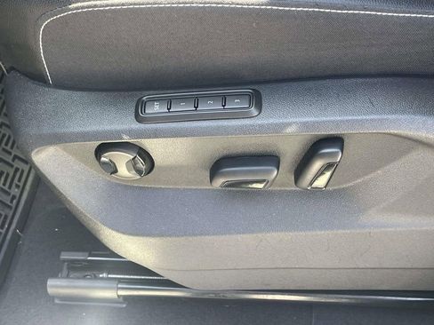 Used 2024 Volkswagen Atlas SEL AWD/4WD image 15