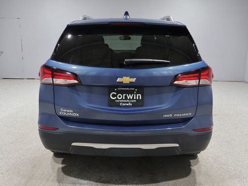 Used 2024 Chevrolet Equinox Premier AWD/4WD image 3