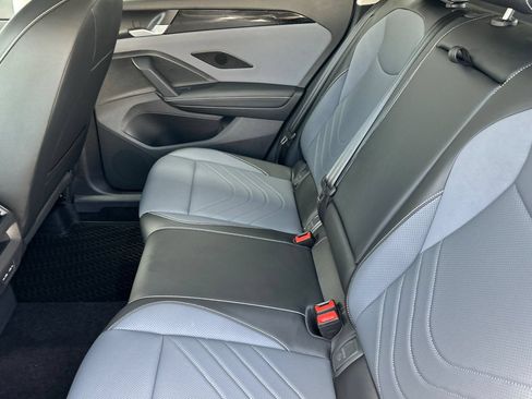 New 2026 Volkswagen Tiguan SE FWD image 10