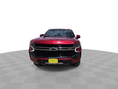 Used 2022 Chevrolet Suburban Z71 w/ Off-Road Capability Package AWD/4WD image 3