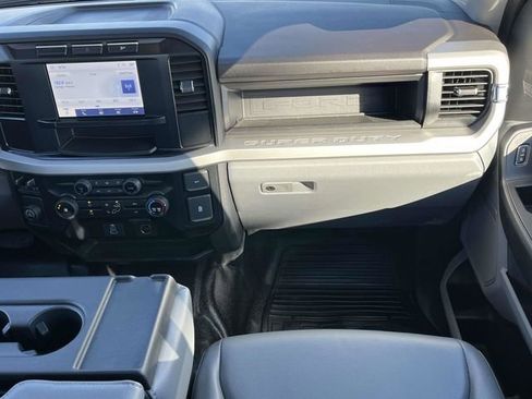 Used 2024 Ford F350 XL w/ Camper Package image 18