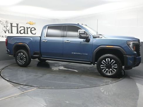 Used 2025 GMC Sierra 2500 Denali Ultimate w/ Max Trailering Package AWD/4WD image 6