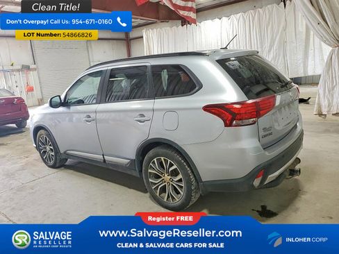 Used 2016 Mitsubishi Outlander SEL AWD/4WD image 3