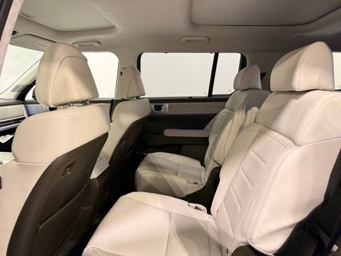 Used 2024 Hyundai Santa Fe Calligraphy image 20