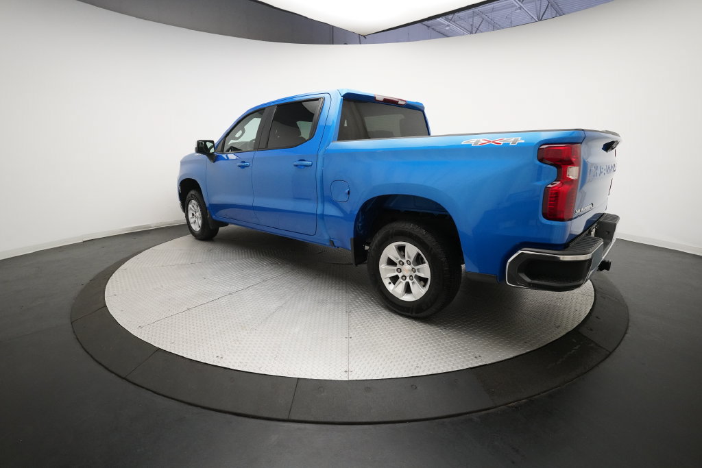 Used 2025 Chevrolet Silverado 1500 LT AWD/4WD image 31