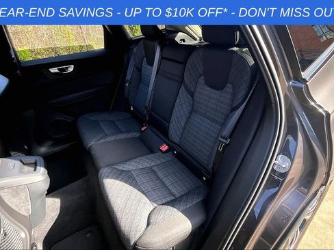 Used 2025 Volvo XC60 B5 Core w/ Protection Package Premier image 33
