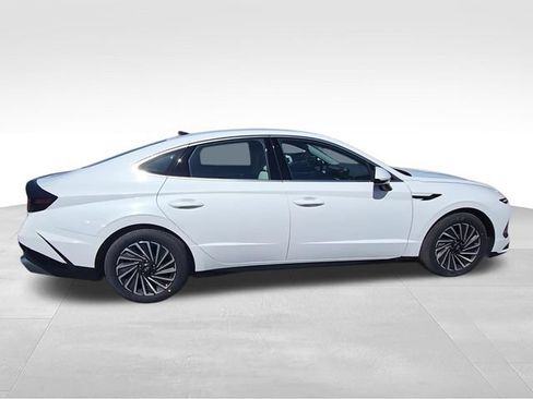 New 2025 Hyundai Sonata SEL FWD image 9