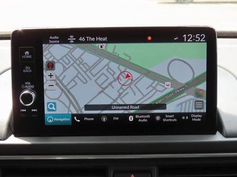 New 2025 Honda Pilot Touring image 20