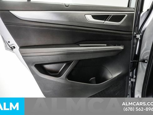 Used 2024 Volkswagen Atlas Cross Sport SE image 50