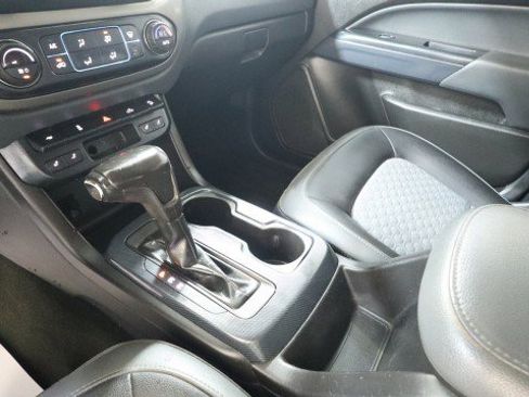 Used 2018 Chevrolet Colorado Z71 image 14
