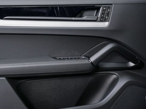 New 2026 Porsche Cayenne image 6