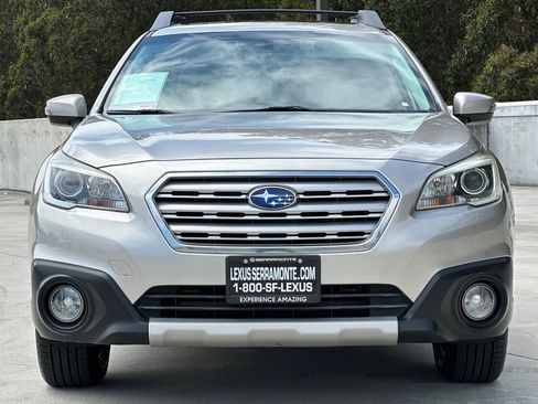 Used 2017 Subaru Outback 3.6R Limited AWD/4WD image 5