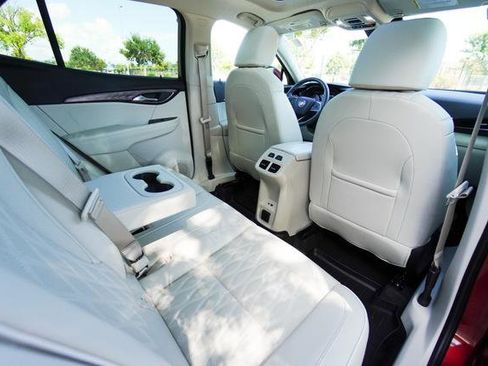 Used 2022 Buick Envision Avenir w/ Technology Package II image 37