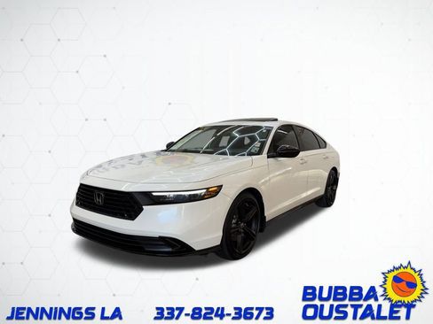 Used 2025 Honda Accord Sport image 1