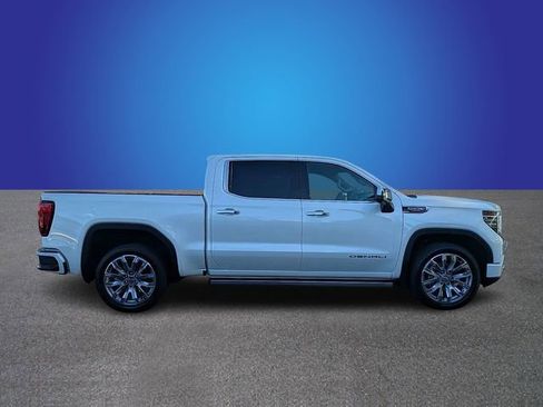 Used 2025 GMC Sierra 1500 Denali w/ Denali Reserve Package AWD/4WD image 6