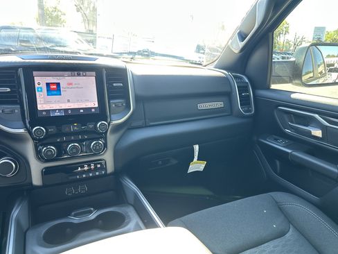 New 2026 RAM 1500 4x4 Crew Cab image 40