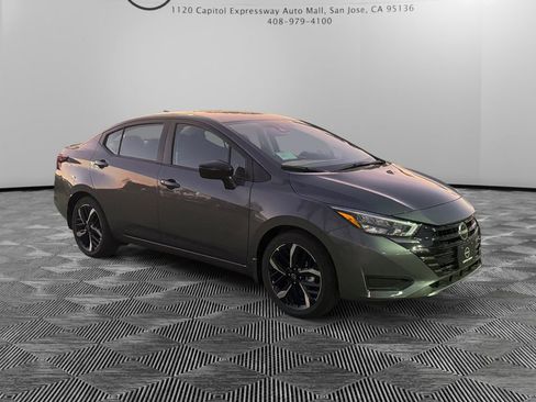 New 2025 Nissan Versa SR w/ Trunk Package image 4