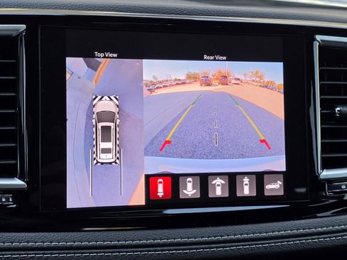 New 2026 Chrysler Pacifica Limited w/ Uconnect Theater Family Group image 20