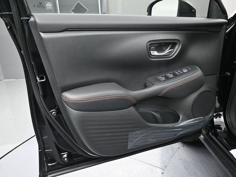 New 2026 Honda HR-V Sport image 3
