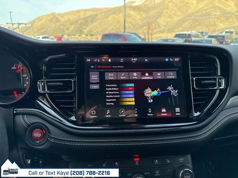 Used 2021 Dodge Durango SRT w/ Technology Group image 27