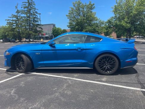 Used 2019 Ford Mustang GT Premium w/ GT Performance Package RWD image 9