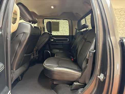 Used 2019 RAM 2500 Laramie AWD/4WD image 13