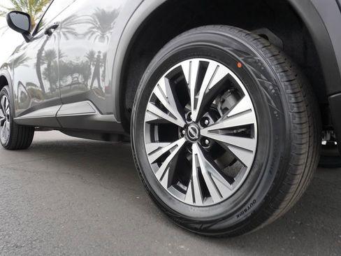 Certified 2023 Nissan Rogue SV image 6