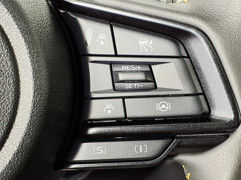 Used 2025 Subaru Crosstrek 2.5i Sport w/ Crosstrek Mirror Package AWD/4WD image 18
