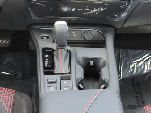 New 2026 Nissan Sentra SR FWD image 19