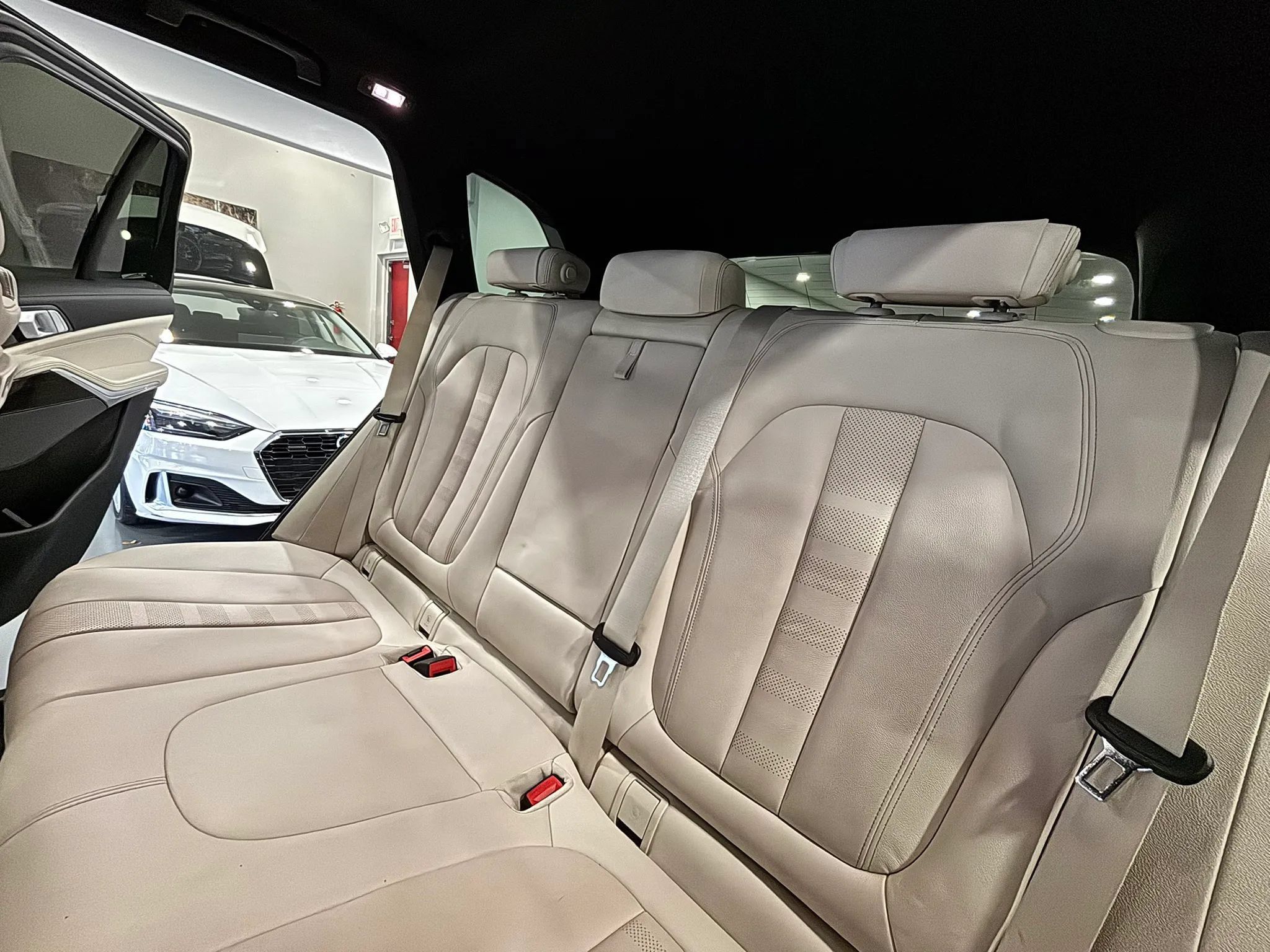 Used 2021 BMW X5 sDrive40i w/ Premium Package RWD image 15