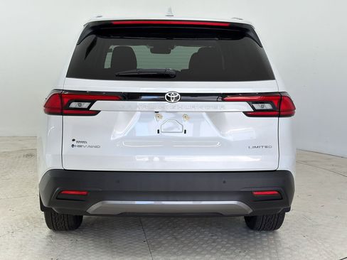 Used 2026 Toyota Grand Highlander Limited image 10