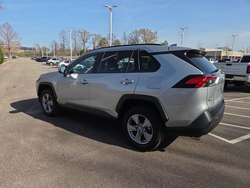 Used 2024 Toyota RAV4 XLE image 3