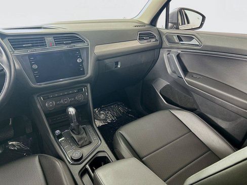 Used 2019 Volkswagen Tiguan SEL AWD/4WD image 23